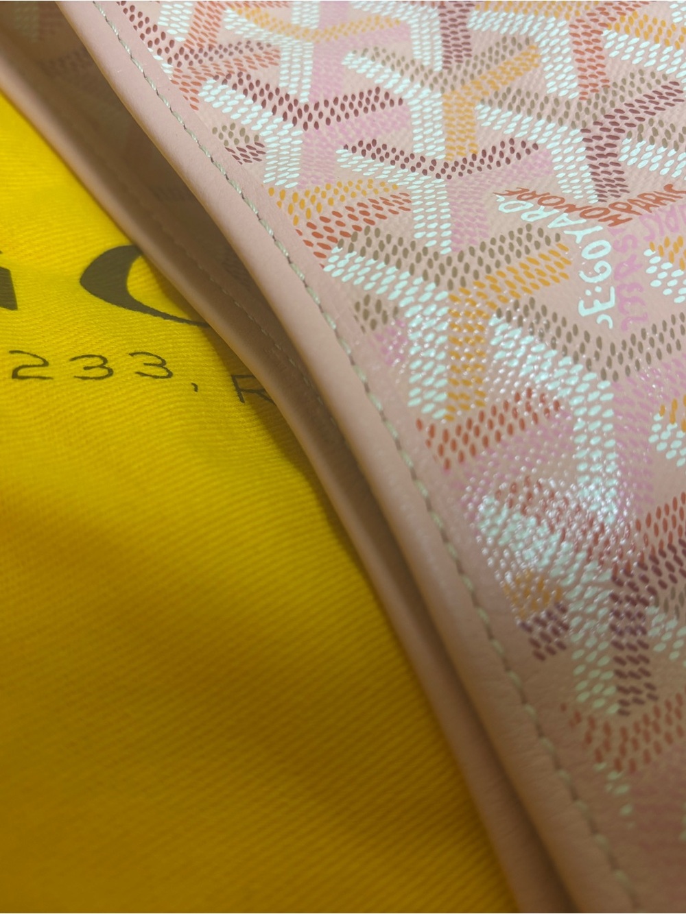 Goyard Pink Hobo 2026 - Picture 6 of 17